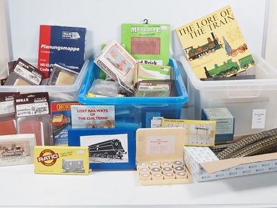 Lot 566 - A very large quantity (3 crates) of OO gauge...