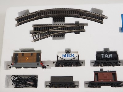 Lot 571 - A HORNBY OO gauge 'Thomas and Friends' series '...