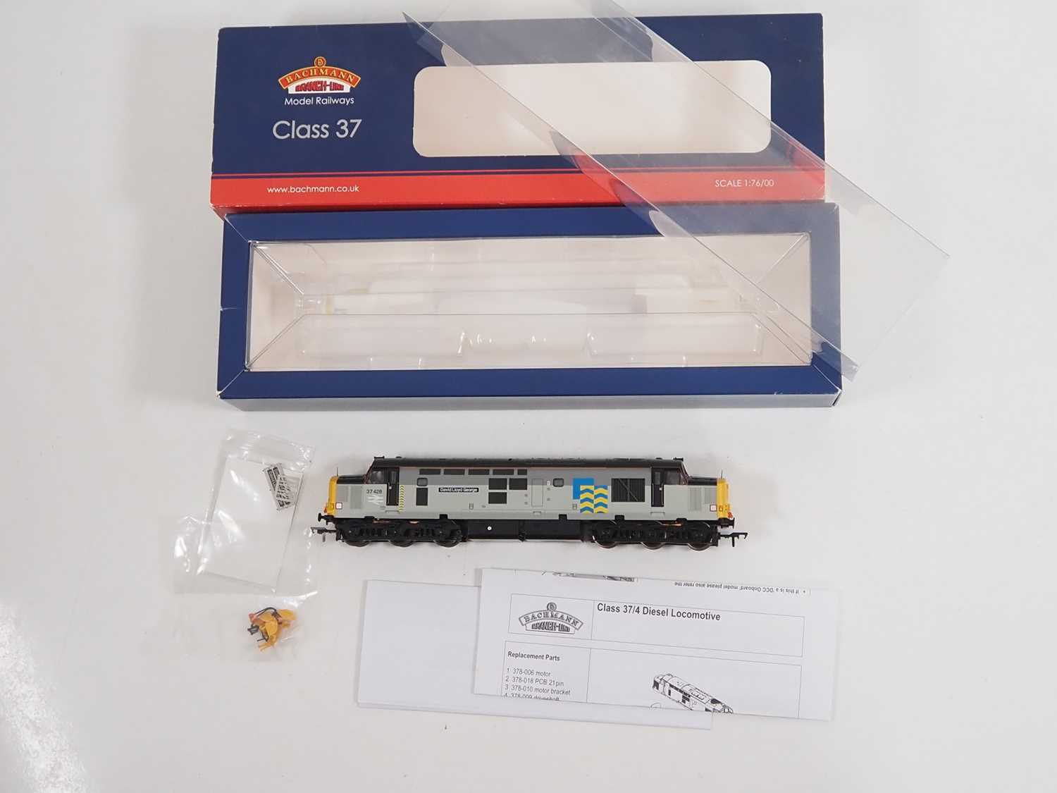 Lot 584 - A BACHMANN 32-383 OO gauge class 37/4 diesel