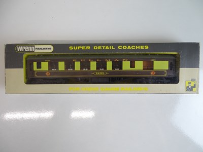 Lot 449 - OO SCALE MODEL RAILWAYS: A WRENN W6002/H 1st...