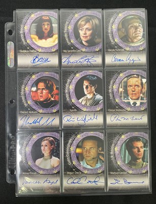 Lot 322 - A collection of STARGATE SG 1 (2000-2002)...