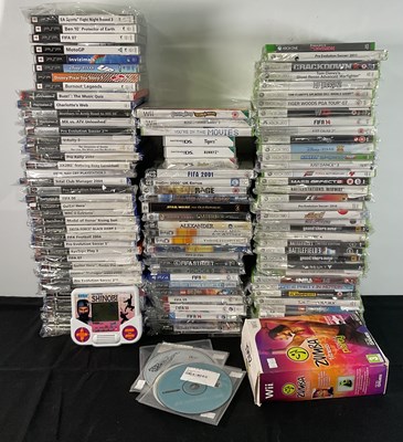 Lot 370 - A large quantity of video games, mixed...