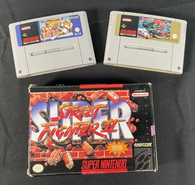 Lot 588 - SUPER NINTENDO (SNES) - A group of STREET...