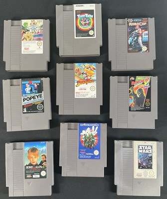 Lot 427 - NINTENDO (NES) - A group of loose Nintendo...