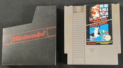 Lot 429 - NINTENDO (NES) - A group of loose Nintendo...