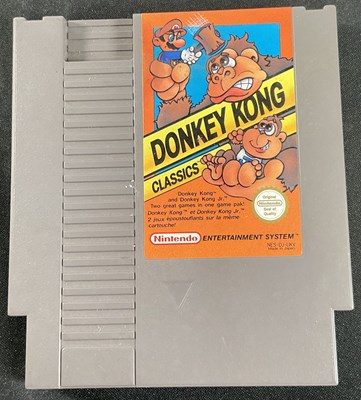 Lot 429 - NINTENDO (NES) - A group of loose Nintendo...