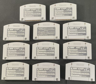 Lot 445 - NINTENDO 64 (N64) - A group of Super Mario...