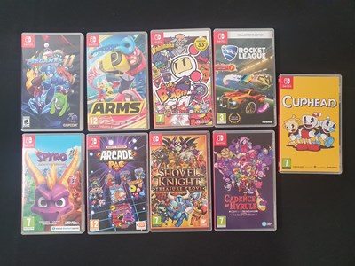 Lot 495 - NINTENDO SWITCH - A group of Nintendo Switch...