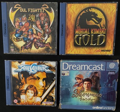 Lot 403 - DREAMCAST - A group of fighting video games...