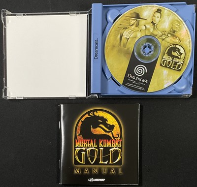 Lot 403 - DREAMCAST - A group of fighting video games...
