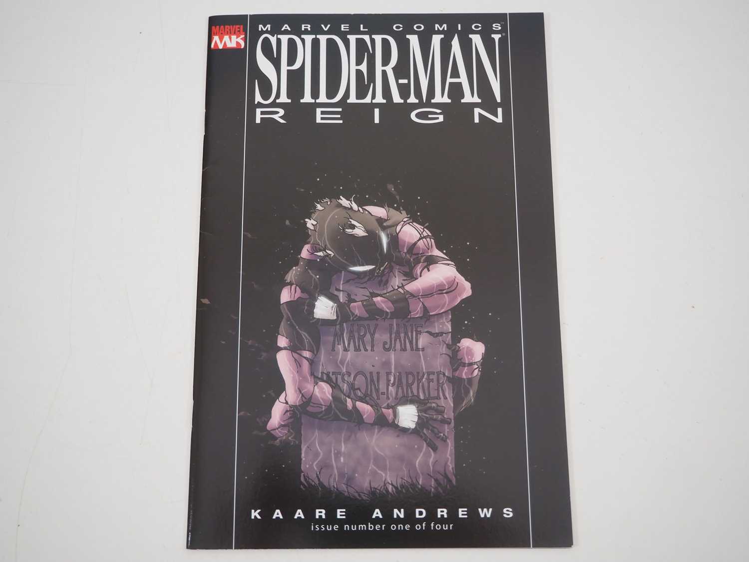 Lot 10 - SPIDER-MAN: REIGN #1 (2006 - MARVEL) - Black...