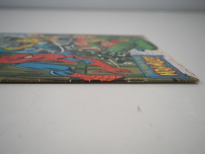 Lot 44 - AMAZING SPIDER-MAN #124 (1973 - MARVEL) - The...
