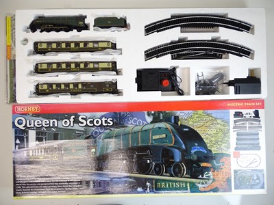 Lot 475 - OO SCALE MODEL RAILWAYS: A HORNBY R1024 'Queen...