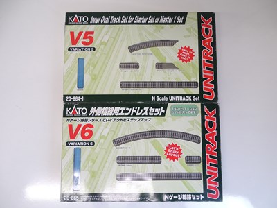 Lot 48 - N SCALE MODEL RAILWAYS: A pair of KATO track...
