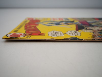 Lot 260 - WONDER WOMAN #204 (1973 - DC) - The first...