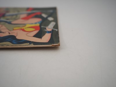 Lot 260 - WONDER WOMAN #204 (1973 - DC) - The first...