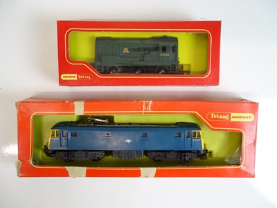 Lot 490 - OO SCALE MODEL RAILWAYS: A pair of TRI-ANG...