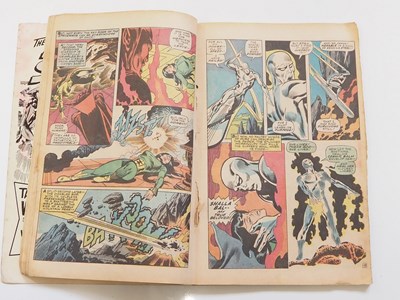 Lot 354 - SILVER SURFER #3 (1968 - MARVEL) - The first...