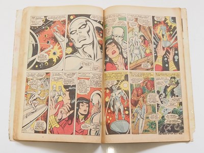 Lot 355 - SILVER SURFER #1 (1968 - MARVEL) - First...