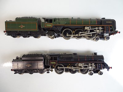 Lot 499 - OO SCALE MODEL RAILWAYS: A pair of unboxed...