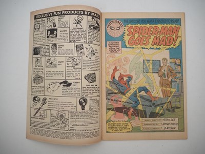 Lot 472 - AMAZING SPIDER-MAN #24 - (1965 - MARVEL) -...