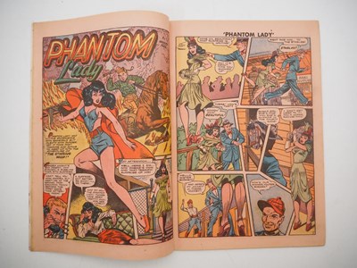 Lot 515 - PHANTOM LADY #17 (1948 - FOX) - Iconic (and...