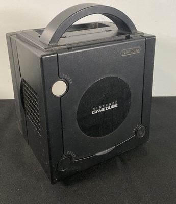 Lot 490 - NINTENDO GAMECUBE - A Nintendo Gamecube...