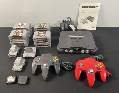 Lot 451 - NINTENDO 64 (N64) - A Nintendo 64 bundle...