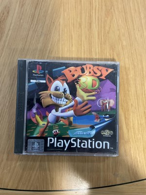 Lot 578 - SONY PLAYSTATION 1 - A PlayStation bundle...