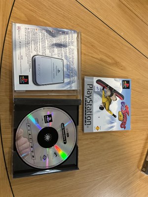 Lot 578 - SONY PLAYSTATION 1 - A PlayStation bundle...