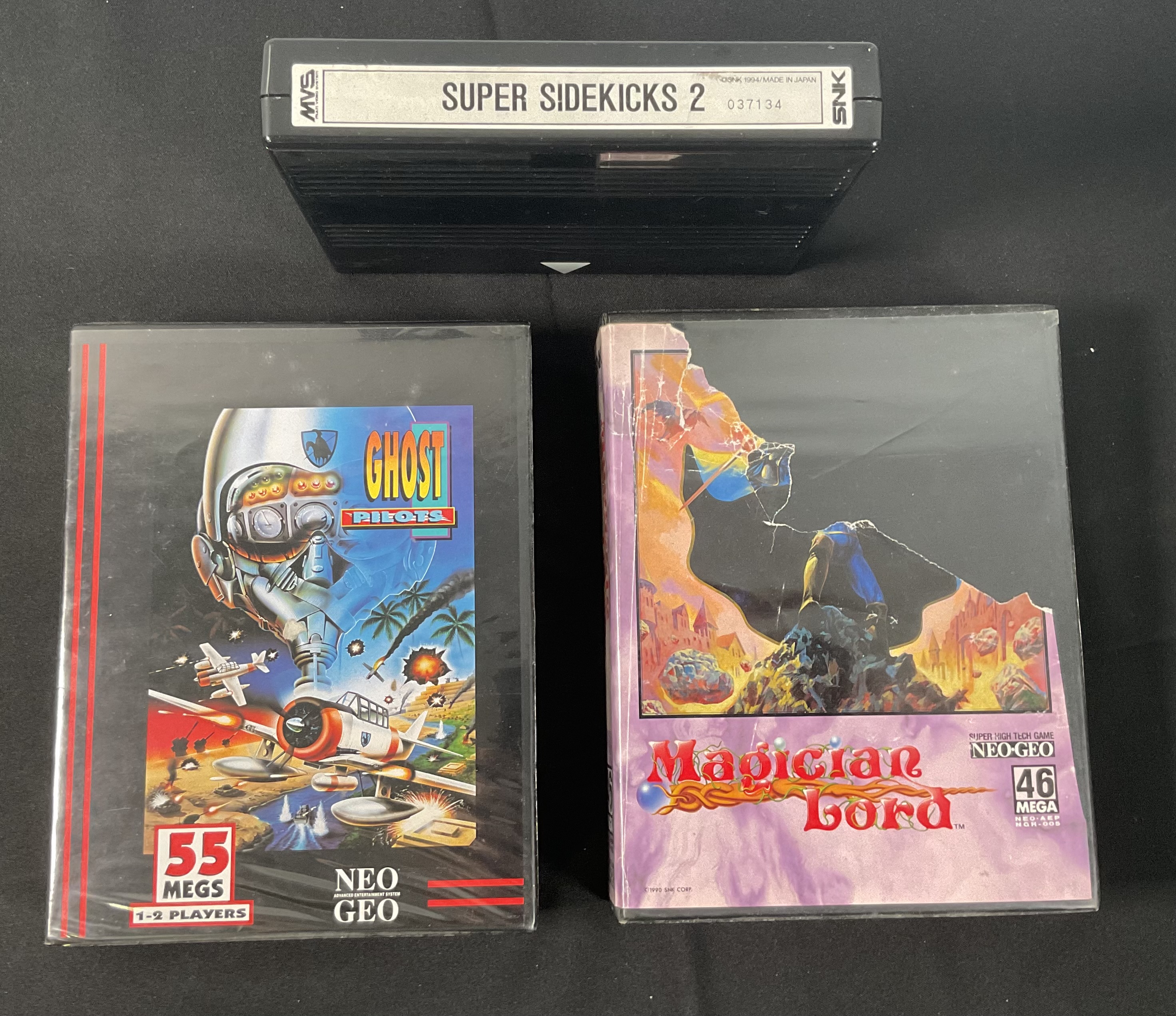 Lot 574 - SNK NEO GEO - An SNK NEO GEO MAX 330 Mega