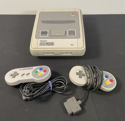 Lot 596 - SUPER NINTENDO (SNES) - An unboxed Super...