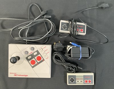 Lot 432 - NINTENDO (NES) - A loose Nintendo...
