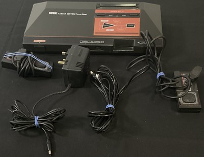 Lot 537 - SEGA MASTER SYSTEM - A Sega Master System /...