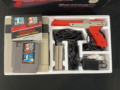 Lot 500 - NINTENDO (NES) - A boxed Nintendo...