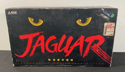 Lot 392 - ATARI JAGUAR - A boxed Atari Jaguar with...