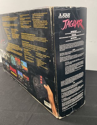 Lot 392 - ATARI JAGUAR - A boxed Atari Jaguar with...