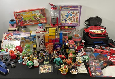 Lot 369 - A large quantity of retro gaming and pop...