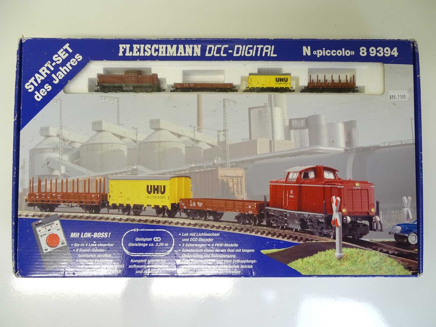 Lot 52 N SCALE MODEL RAILWAYS A FLEISCHMANN 8 9394