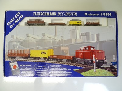 Lot 52 - N SCALE MODEL RAILWAYS: A FLEISCHMANN 8 9394...