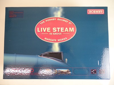 Lot 533 - OO SCALE MODEL RAILWAYS: A HORNBY R1041 Live...