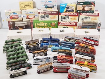 Lot 13 - A large group of boxed and unboxed mostly 1:76...