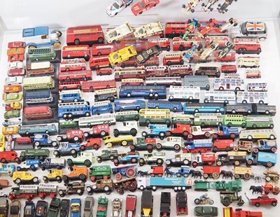 Lot 20 - A very large mixed group of unboxed diecast...