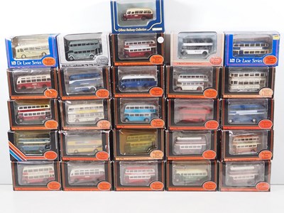 Lot 35 - A quantity of 1:76 scale diecast buses and...