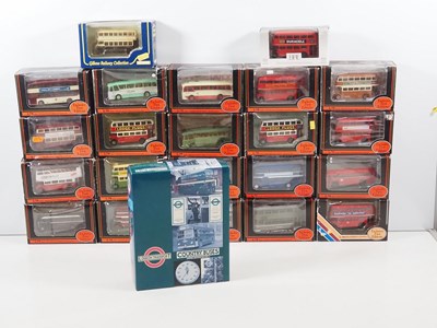 Lot 36 - A quantity of 1:76 scale diecast buses and...