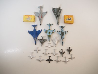 Lot 65 - A group of boxed and unboxed DINKY military...