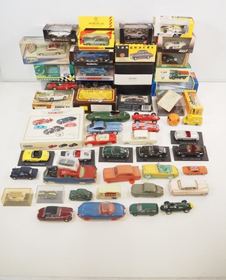 Lot 104 - A large group of boxed and unboxed diecast...