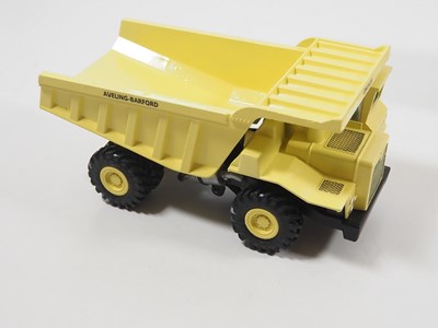 Lot 120 - A boxed DINKY 984 diecast Atlas Digger...