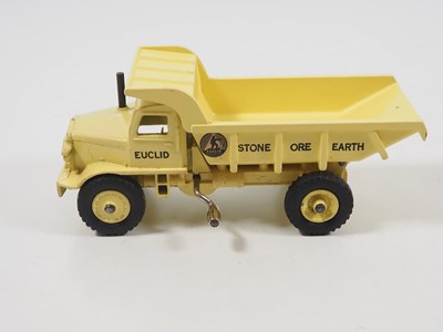 Lot 120 - A boxed DINKY 984 diecast Atlas Digger...