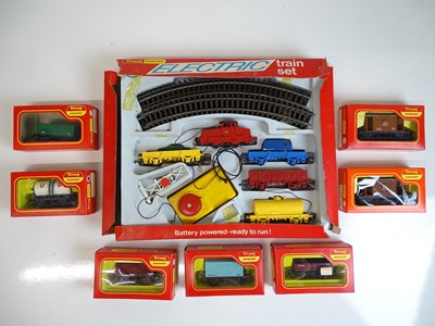 Lot 558 - OO SCALE MODEL RAILWAYS: A TRI-ANG HORNBY...